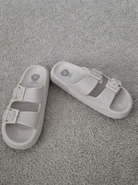 Vince Camuto Beige Double-Buckle Slide Sandals – Size 11M